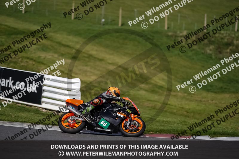 cadwell no limits trackday;cadwell park;cadwell park photographs;cadwell trackday photographs;enduro digital images;event digital images;eventdigitalimages;no limits trackdays;peter wileman photography;racing digital images;trackday digital images;trackday photos